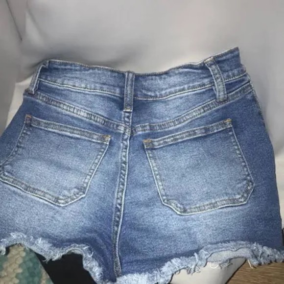 YMI Women's/Girls Shorty Dream Collection size 5/27 (NWT) - Picture 2 of 3